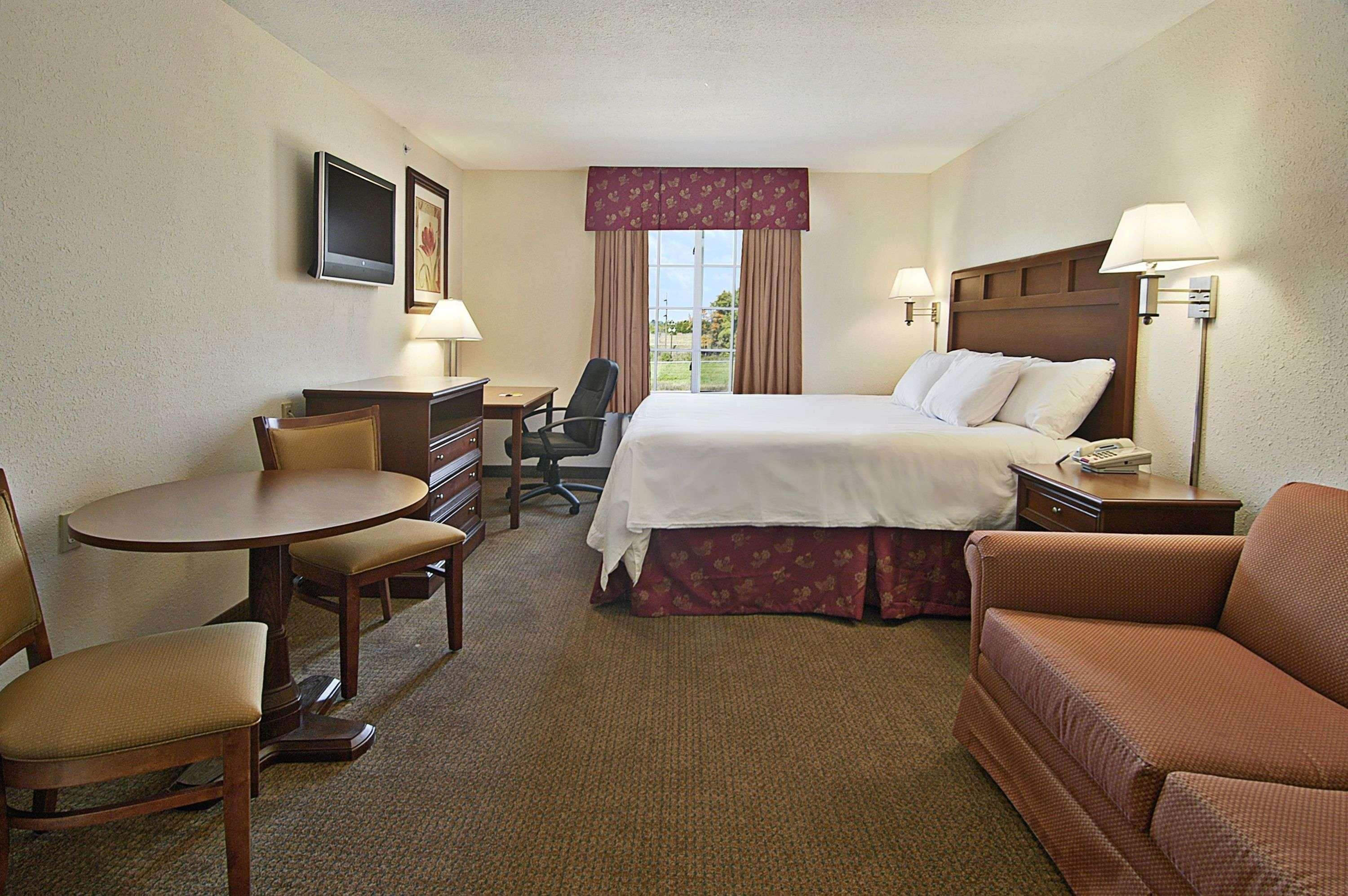 Super 8 By Wyndham Bowling Green North Номер фото